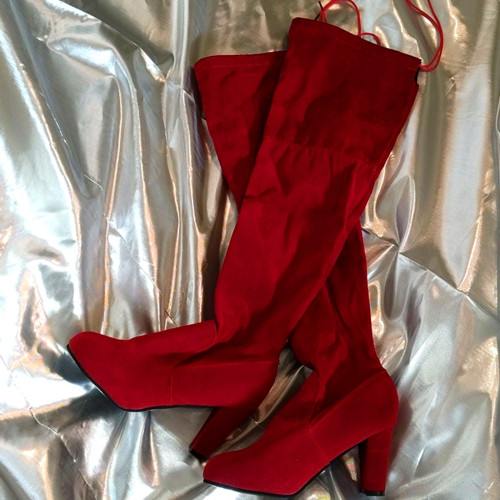 ❤️NWOT - Red Hot Ruby 🔥🔥 knee high boots